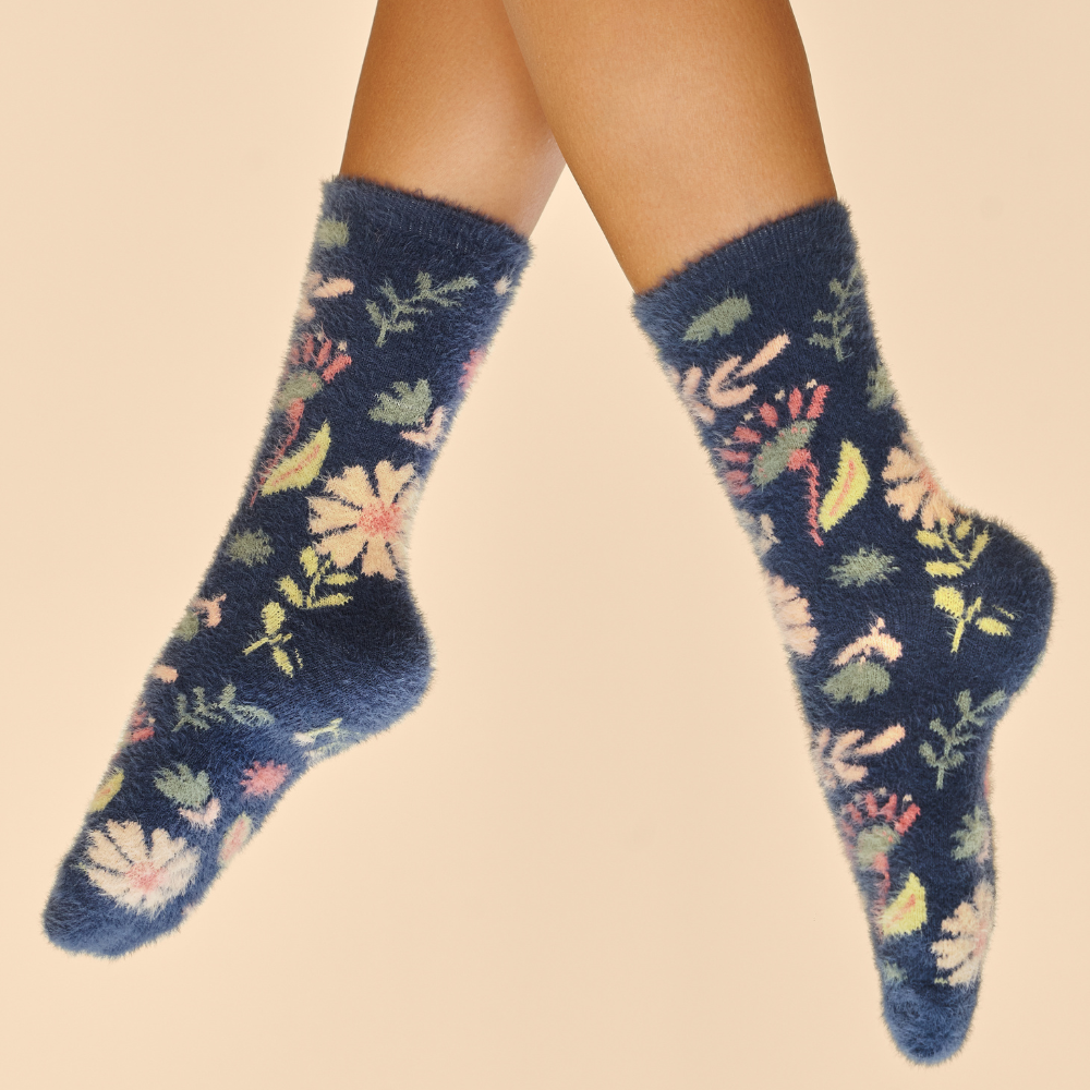 Ladies-Watercolour-Flowers-Fuzzy-Slipper-Socks-Perfect-Gift-by-Powder-Design-SOC659_1
